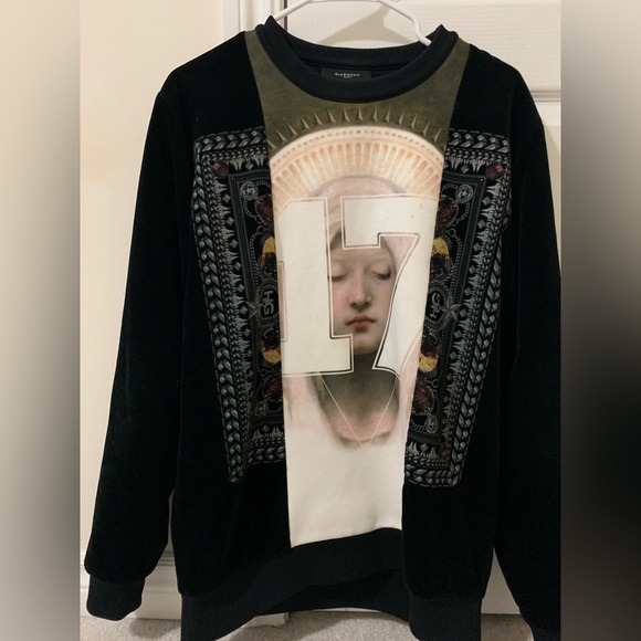 Givenchy - Picture 6 of 6